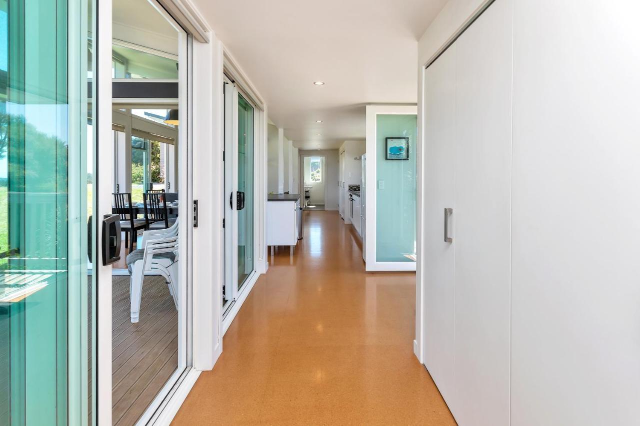Paroa Bay Chalets - Te Whare Tui Russell Exteriér fotografie