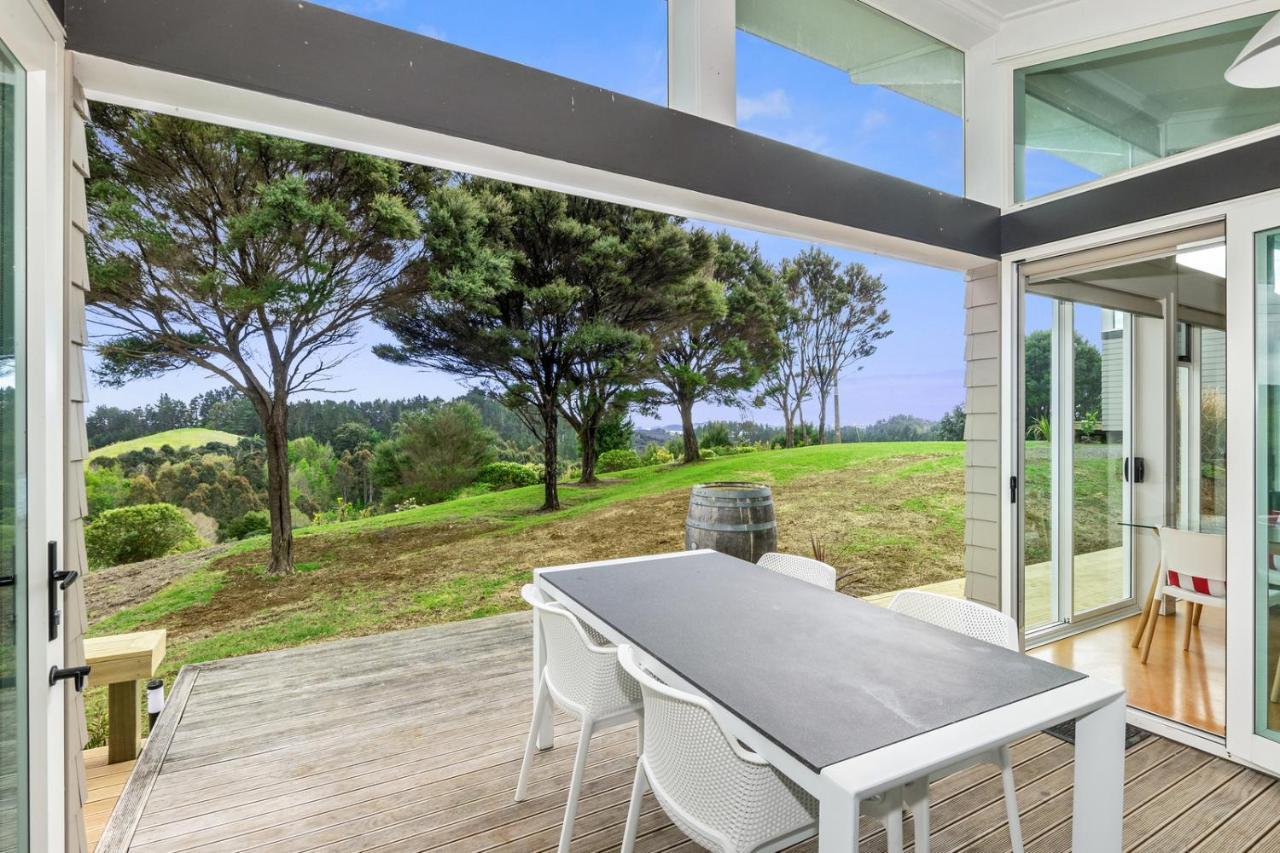 Paroa Bay Chalets - Te Whare Tui Russell Exteriér fotografie