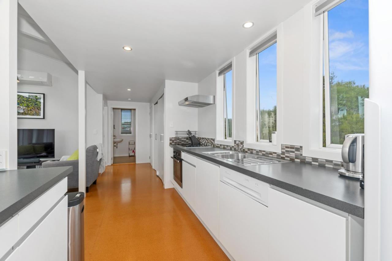 Paroa Bay Chalets - Te Whare Tui Russell Exteriér fotografie
